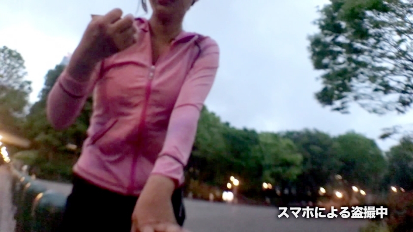 スポーツに打ち込んできたスポーツ女子をナンパ&即ハメセックス！アスリート女子の本当は旺盛な性欲を満たすデカチン挿入激ハメピストンで大失禁まで！【スポーツナンパVOL.4】  パッケージ