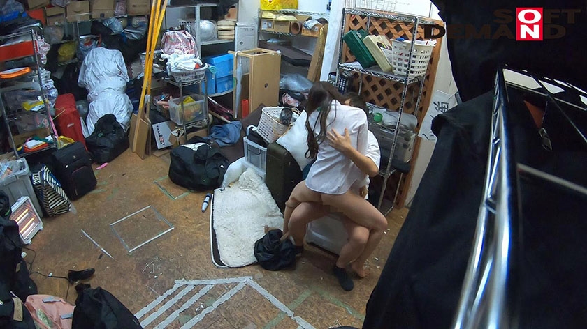 人妻SOD女子社員 後輩クンとSEXしちゃってた結婚3年目 一児のお母さん 小山玲子 30歳  パッケージ