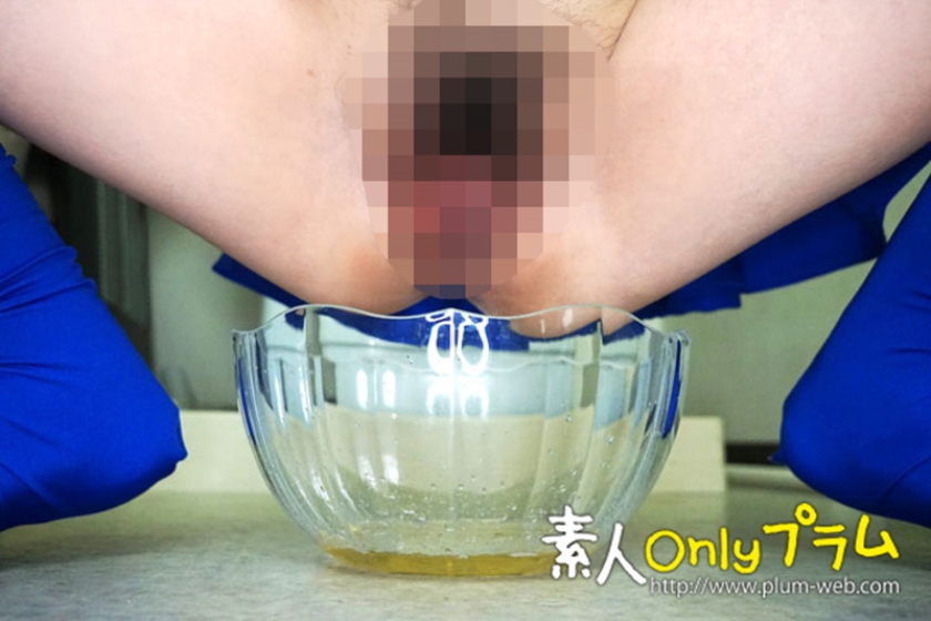 ババコス！(BBA)派遣の奥さん(15歳になる高一の息子の母親)にセー●ームー●のママ的コスプレさせてみた(中田氏) 神木りさ  パッケージ