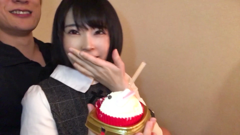 【個人撮影/中出し】「撮るよッて何ぃッ(〃ﾉωﾉ」カメラを向けられ照れながらもノリ良くピース☆清楚な見た目の女子〇生とコスプレ撮影を決行ww  パッケージ