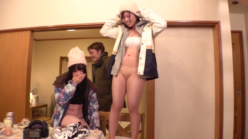 ゲレンデでナンパしたJDは性欲MAXの絶倫セックスモンスター！アへ顔を晒しながら絶叫アクメでイキまくるドスケベ娘の中出しま〇こをデカマラで追撃！！  パッケージ