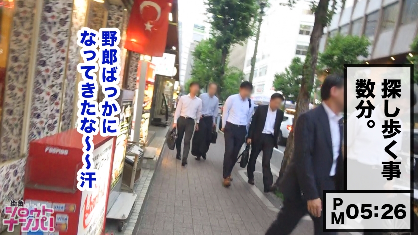 銀座界隈で噂のヤリマンクラバーと3P生ハメSEX！中出し×顔射×口内射精etc計5連発！清楚な外見の看護学生はとんでもないチ○ポ狂い！おマ○コと口マ○コを同時2穴挿入！放尿プレイ！隠語連発！「もっとちょうだい！」キンタマがすっからかんになるまで求め続ける長時間濃密SEX！！  パッケージ