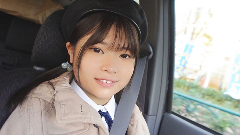 ショコラマロン 無防備で静かにこちらを見ている女の子。日に焼けて皮むけ始めた黒卵肌と美しい1本線のふわふわのワレメから漂う香りに欲情した…  パッケージ