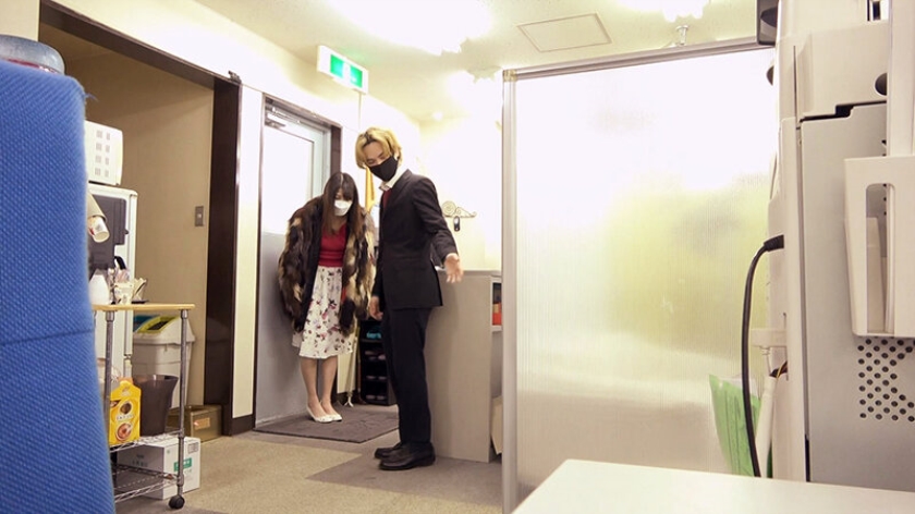 もうチ○ポなんかいらない！失禁、白目で絶頂の連続！ 初めてのウーマナイザー 香澄せな 天音恋愛 綾川ふみ 弘前綾香 工藤亜沙美  パッケージ